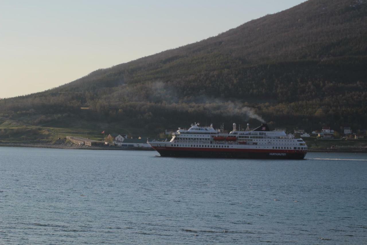 Lyngenview Villa Rotsund Exteriör bild